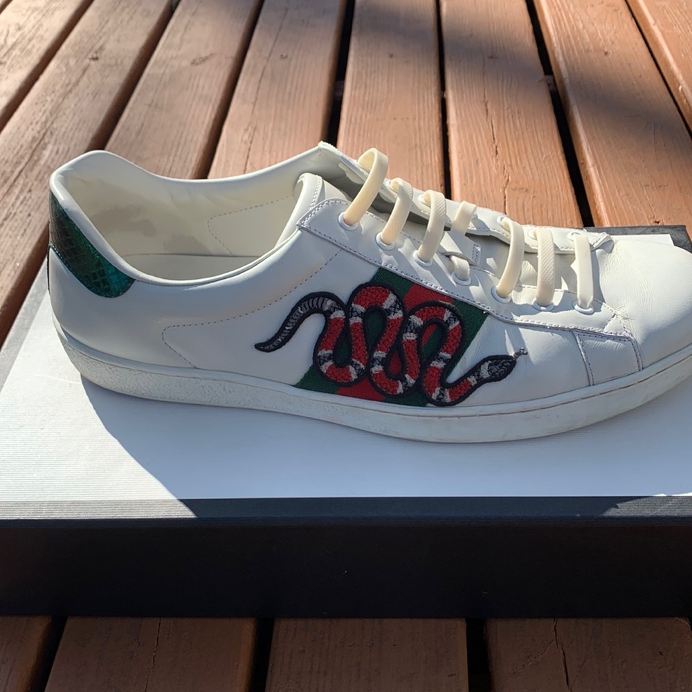 Gucci Men's Ace embroidered sneaker - size 12